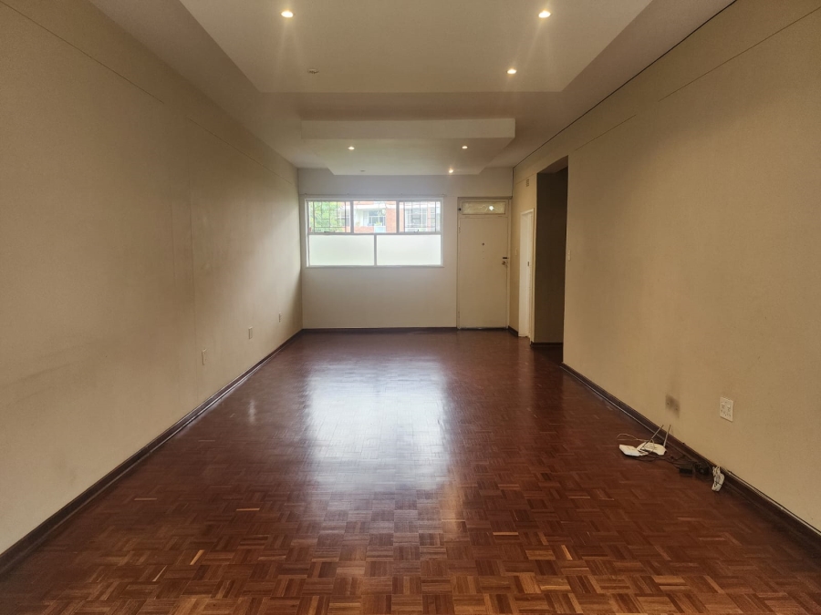 To Let 1 Bedroom Property for Rent in Illovo Gauteng