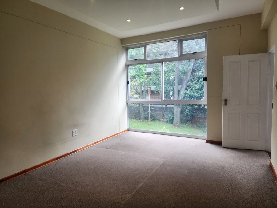 To Let 1 Bedroom Property for Rent in Illovo Gauteng