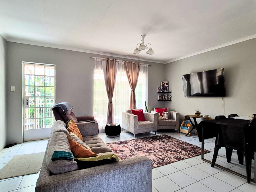 2 Bedroom Property for Sale in Noordwyk Gauteng