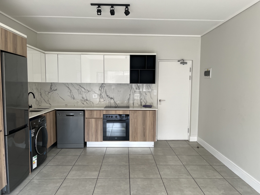 To Let 2 Bedroom Property for Rent in Waterfall Gauteng