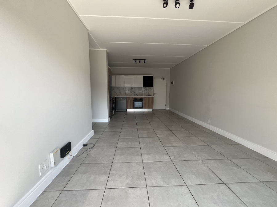 To Let 2 Bedroom Property for Rent in Waterfall Gauteng