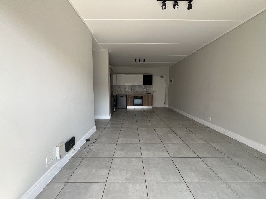 To Let 2 Bedroom Property for Rent in Waterfall Gauteng
