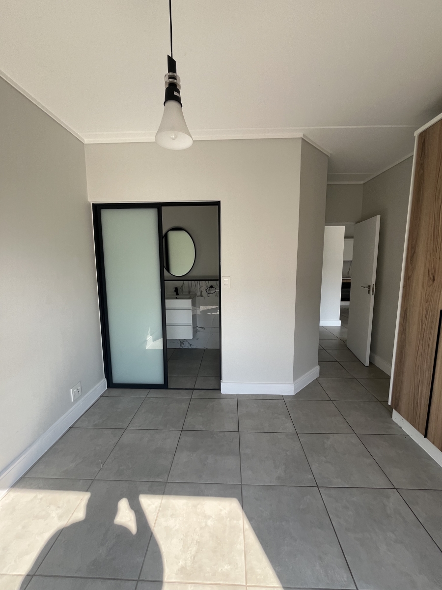 To Let 2 Bedroom Property for Rent in Waterfall Gauteng