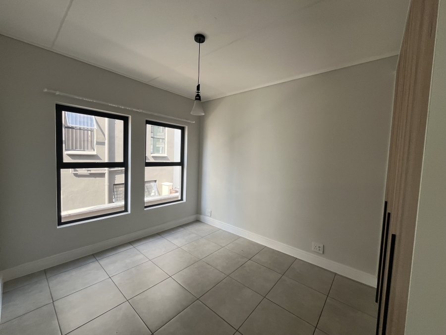 To Let 2 Bedroom Property for Rent in Waterfall Gauteng