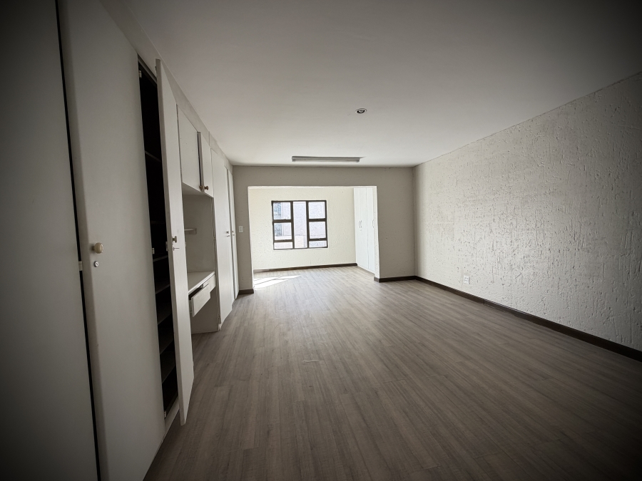4 Bedroom Property for Sale in Bruma Gauteng