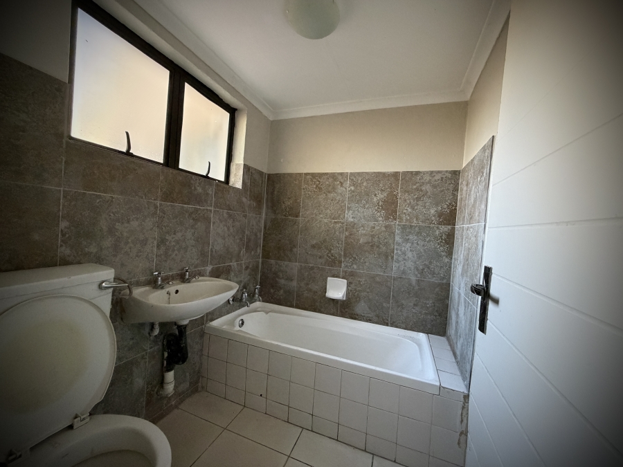 4 Bedroom Property for Sale in Bruma Gauteng