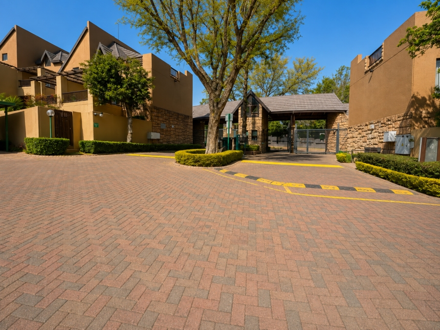 2 Bedroom Property for Sale in Douglasdale Gauteng
