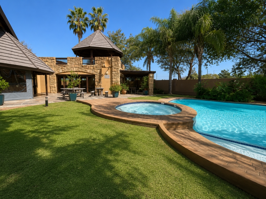 2 Bedroom Property for Sale in Douglasdale Gauteng