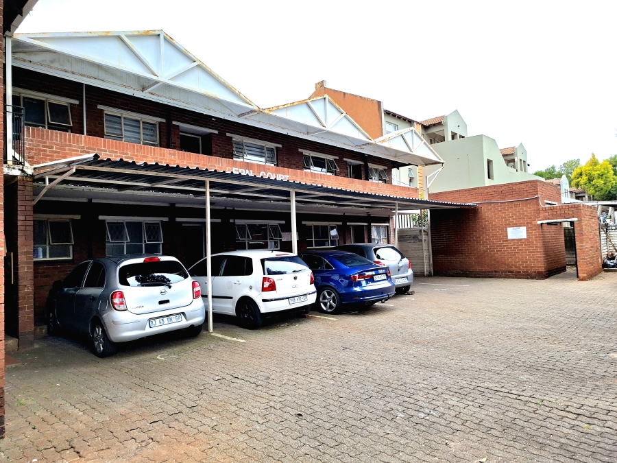 To Let 2 Bedroom Property for Rent in Windsor East Gauteng