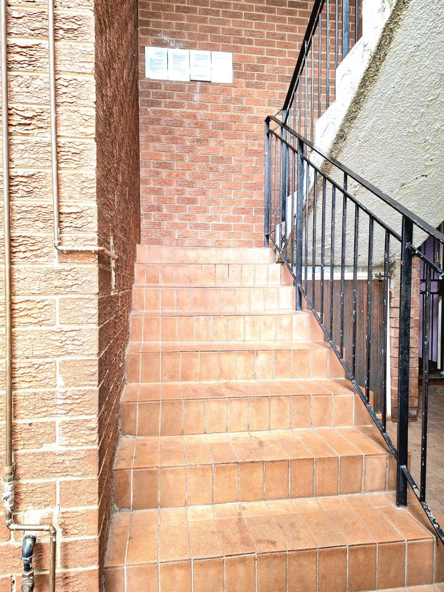 To Let 2 Bedroom Property for Rent in Windsor East Gauteng