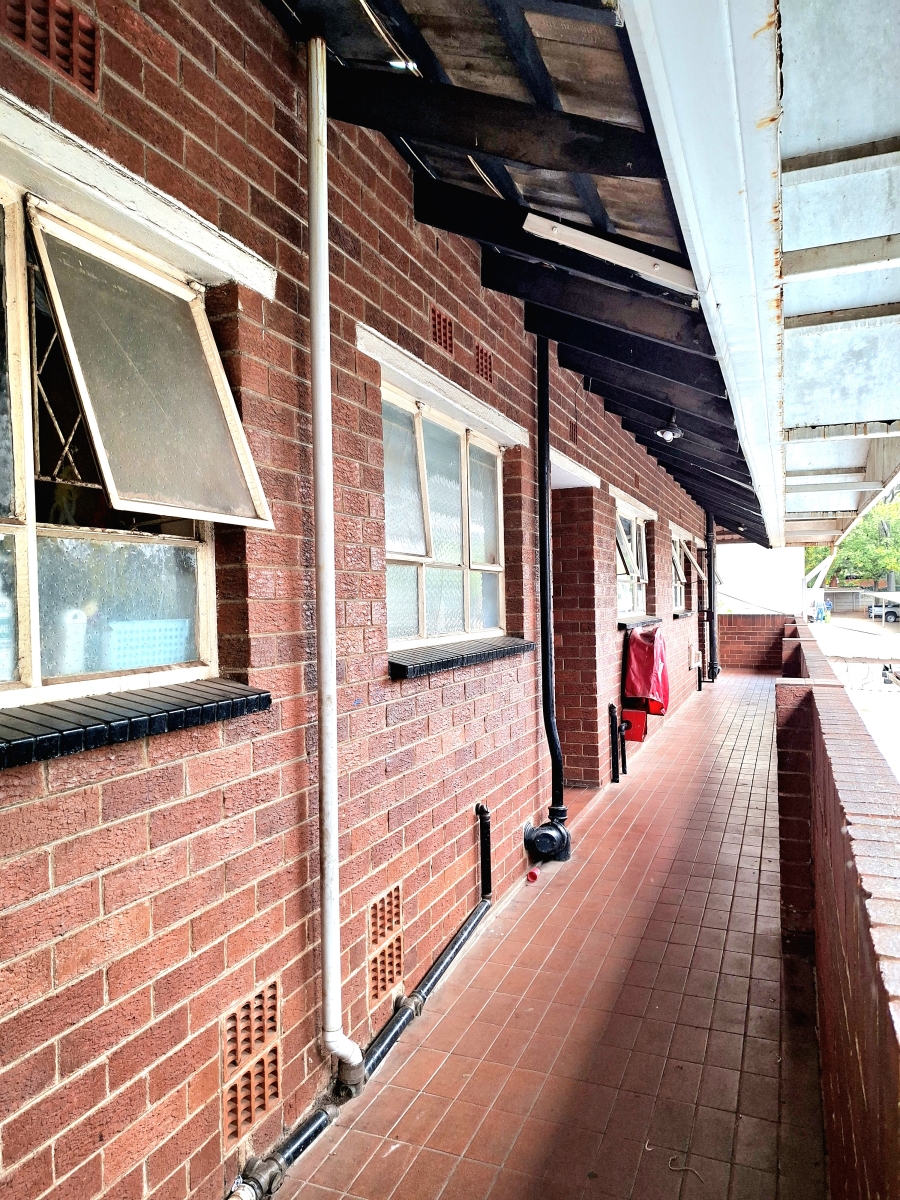 To Let 2 Bedroom Property for Rent in Windsor East Gauteng