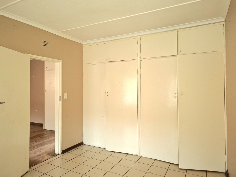 To Let 2 Bedroom Property for Rent in Windsor East Gauteng
