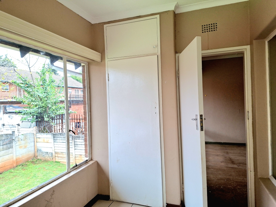 To Let 2 Bedroom Property for Rent in Windsor East Gauteng