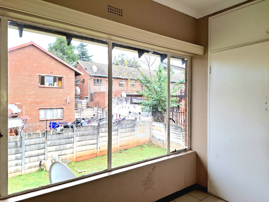 To Let 2 Bedroom Property for Rent in Windsor East Gauteng