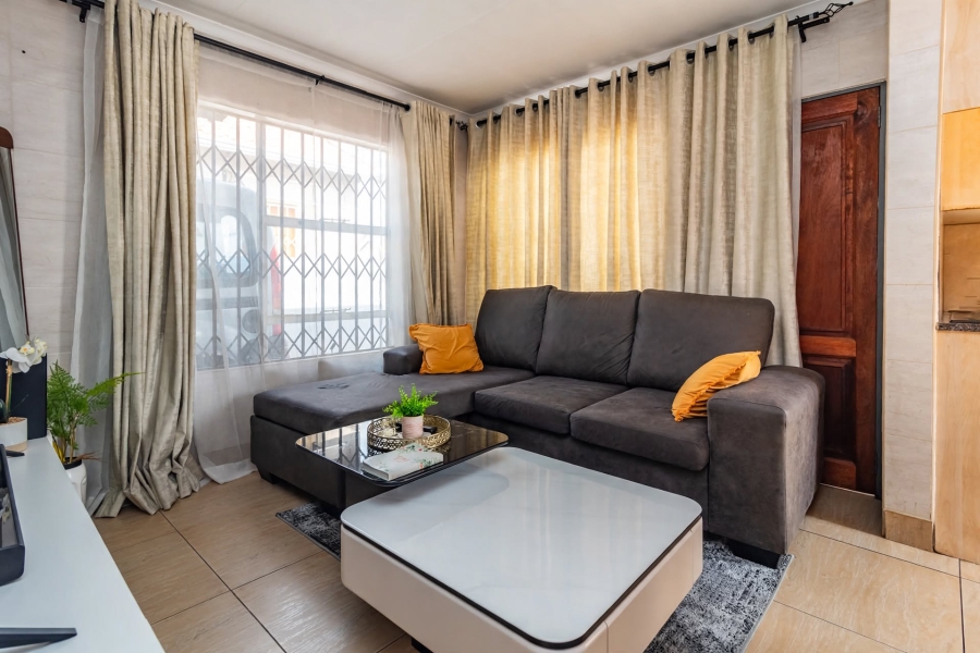 2 Bedroom Property for Sale in Fleurhof Gauteng