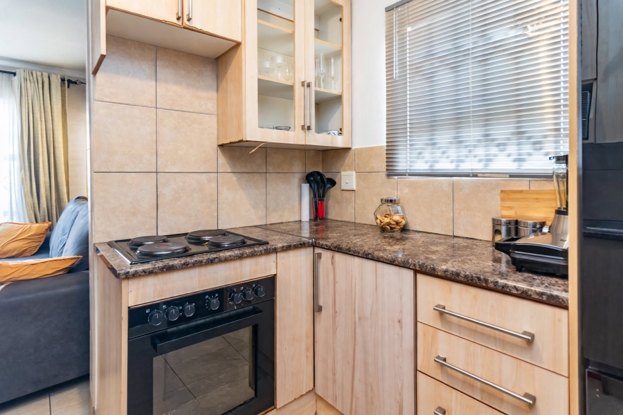 2 Bedroom Property for Sale in Fleurhof Gauteng