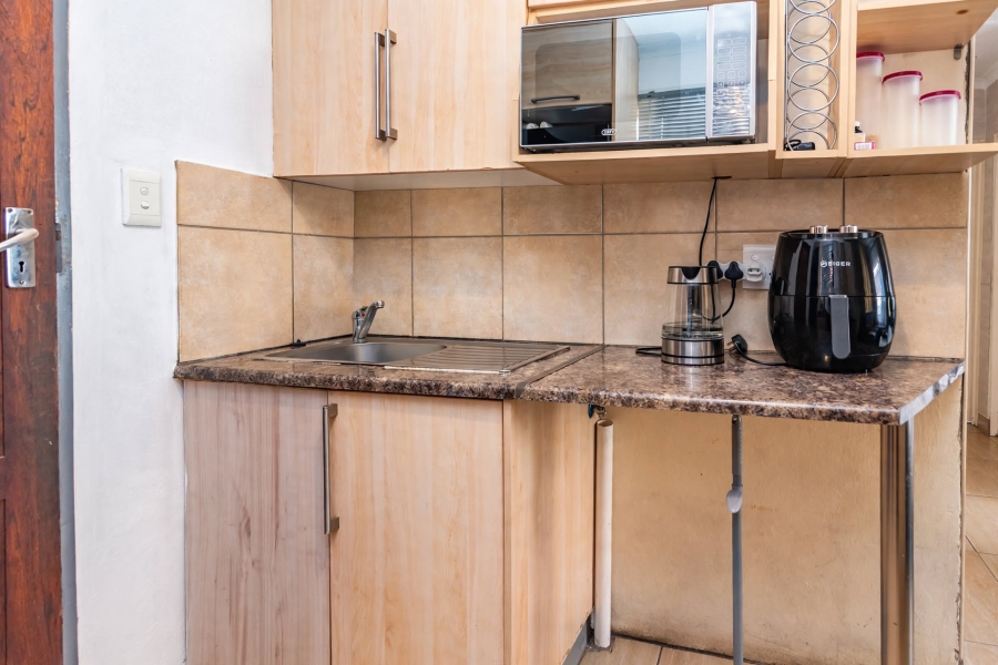 2 Bedroom Property for Sale in Fleurhof Gauteng