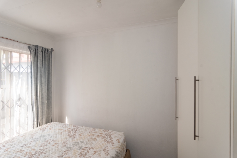 2 Bedroom Property for Sale in Fleurhof Gauteng