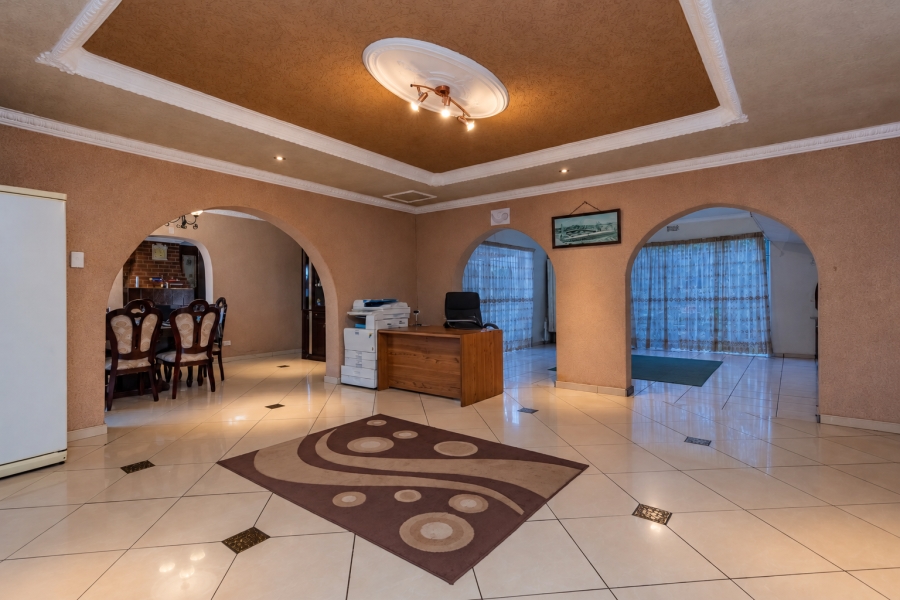 4 Bedroom Property for Sale in Fleurhof Gauteng