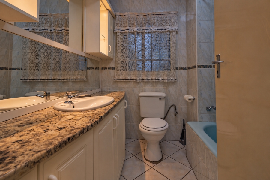 4 Bedroom Property for Sale in Fleurhof Gauteng