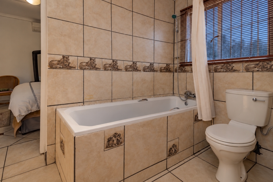 4 Bedroom Property for Sale in Fleurhof Gauteng
