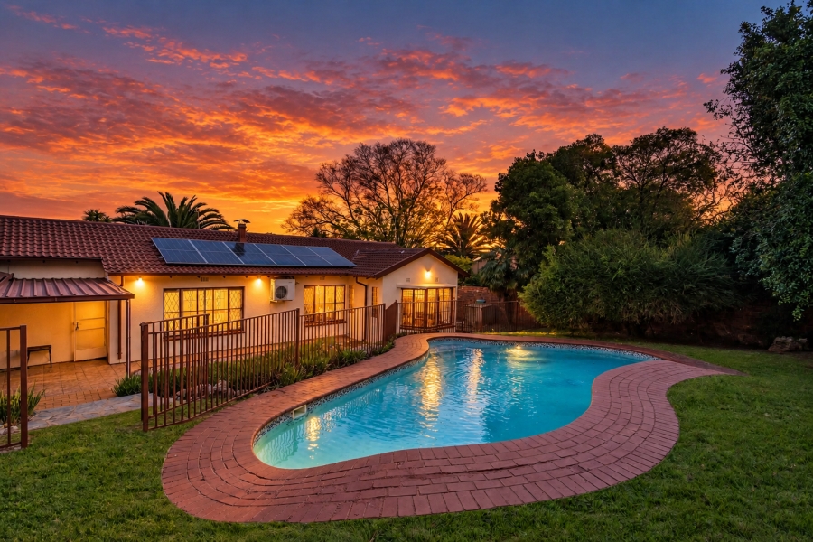 4 Bedroom Property for Sale in Fleurhof Gauteng