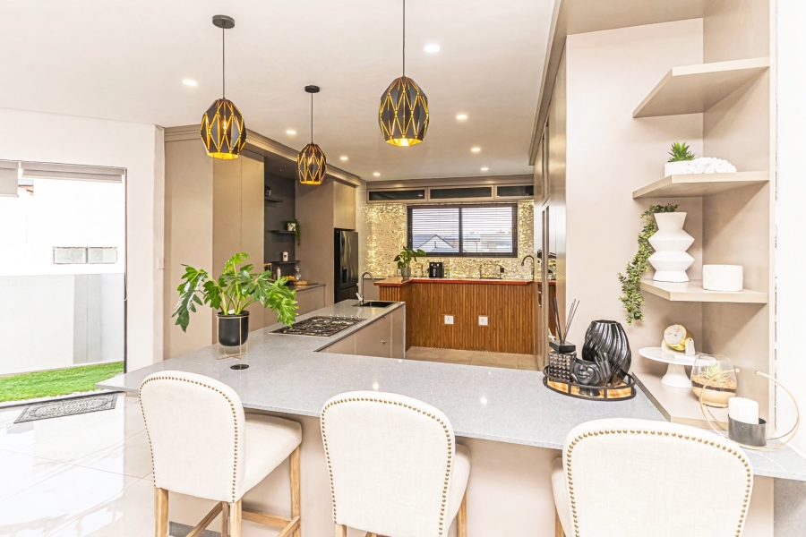 4 Bedroom Property for Sale in Homes Haven Gauteng