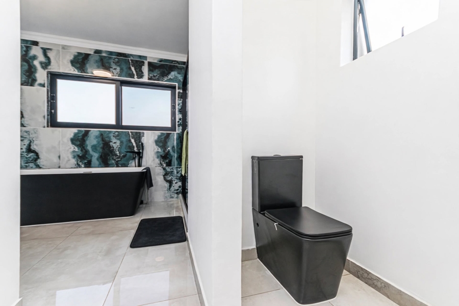 4 Bedroom Property for Sale in Homes Haven Gauteng