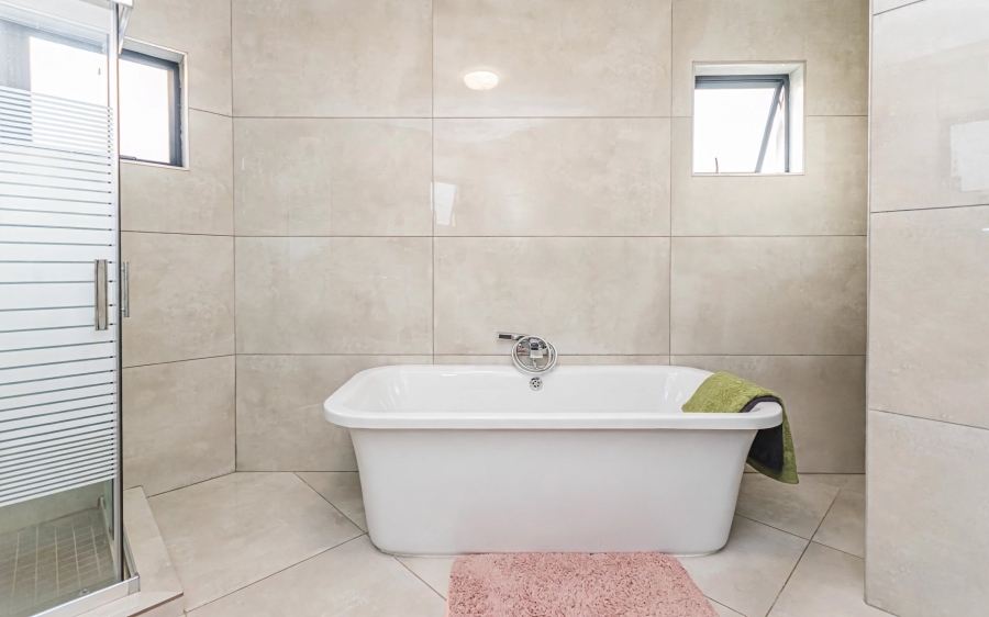 4 Bedroom Property for Sale in Homes Haven Gauteng