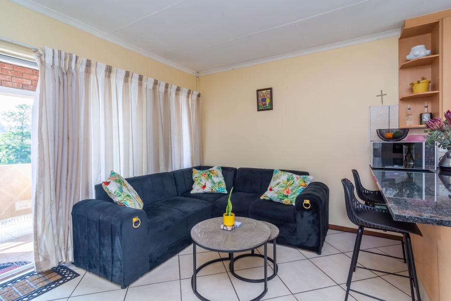 2 Bedroom Property for Sale in Florida Glen Gauteng