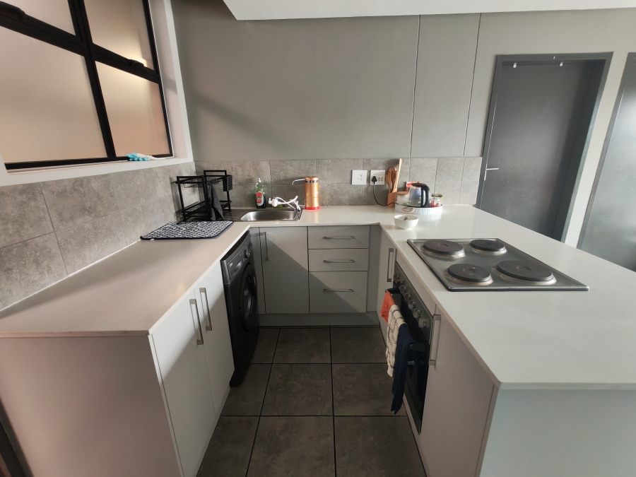 To Let 4 Bedroom Property for Rent in Hatfield Gauteng
