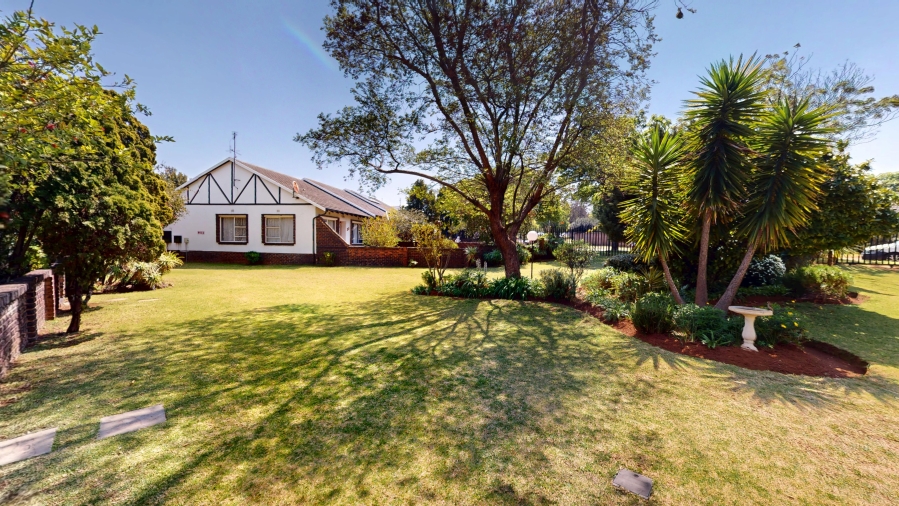 2 Bedroom Property for Sale in Albemarle Gauteng