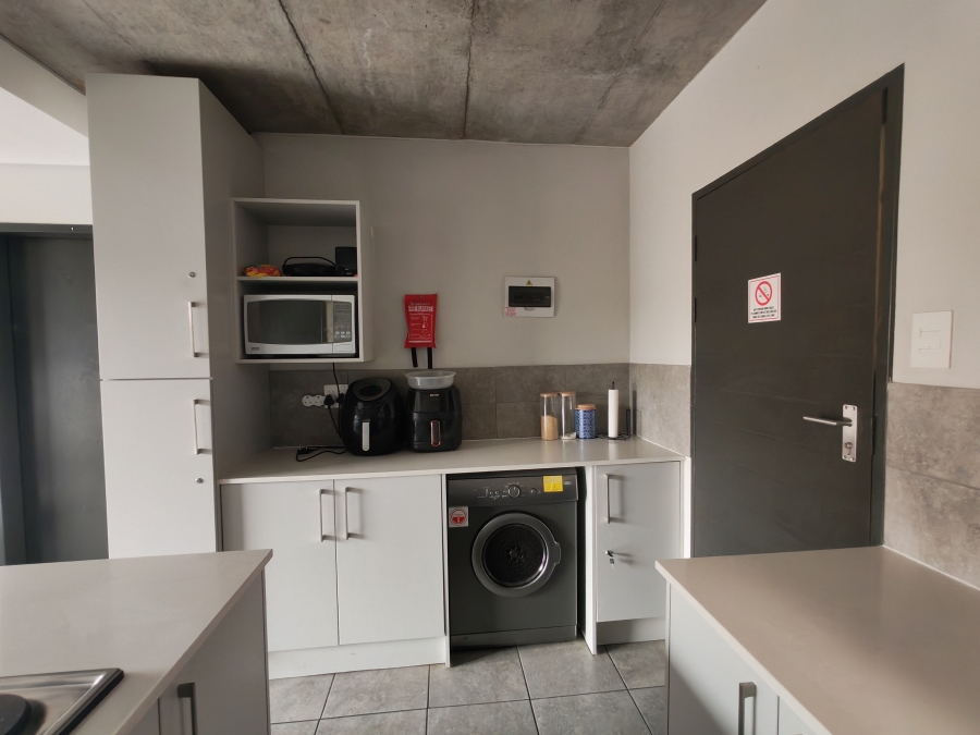To Let 4 Bedroom Property for Rent in Hatfield Gauteng