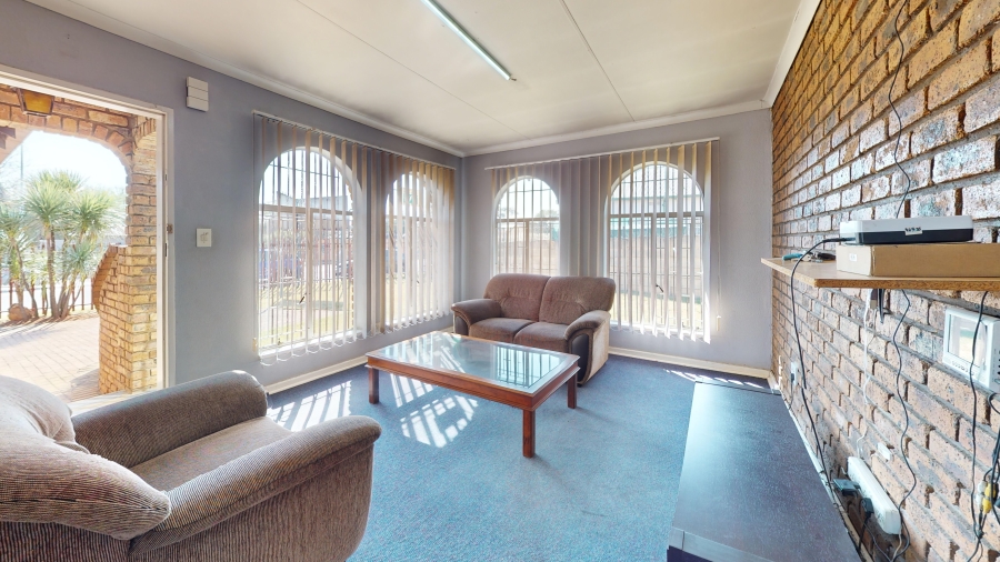 Commercial Property for Sale in Witfield Gauteng