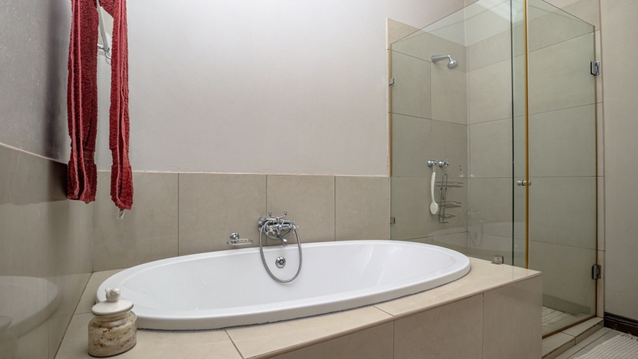 4 Bedroom Property for Sale in Pebble Rock Golf Village Gauteng