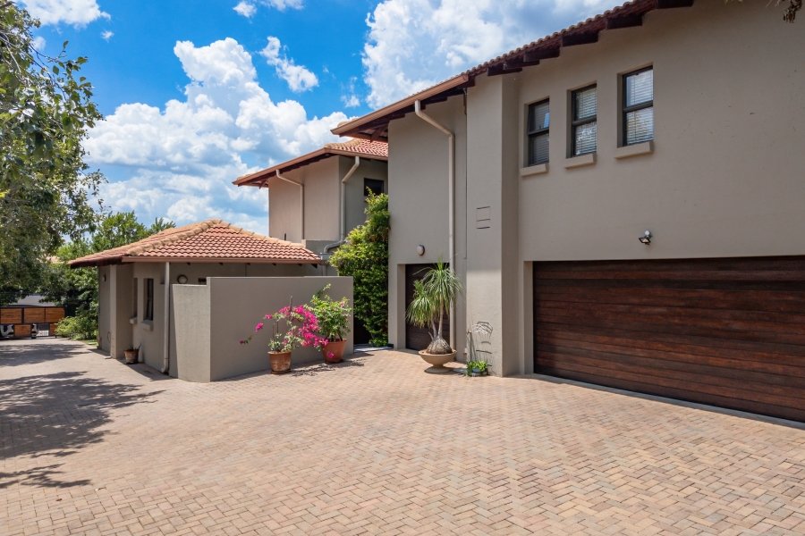 4 Bedroom Property for Sale in Pebble Rock Golf Village Gauteng