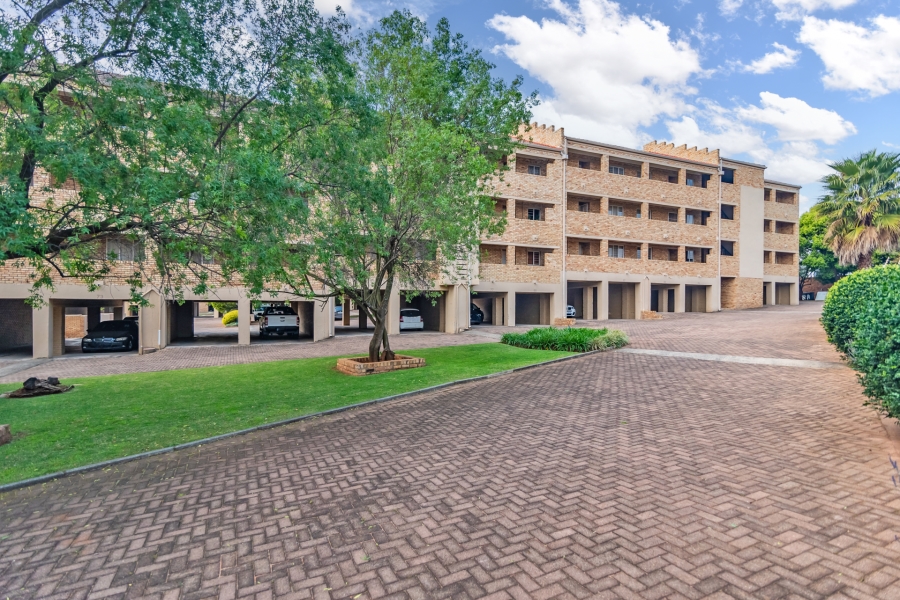 2 Bedroom Property for Sale in Wilro Park Gauteng