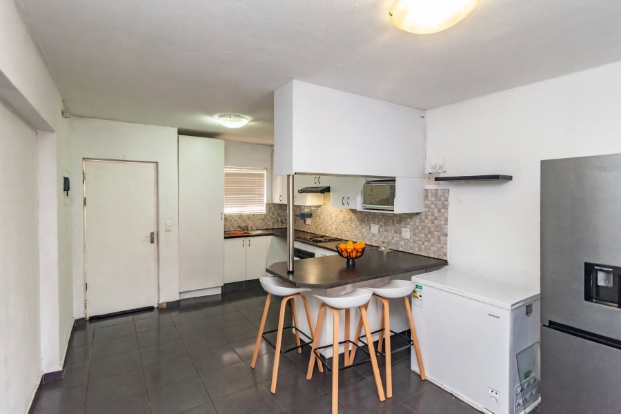 2 Bedroom Property for Sale in Wilro Park Gauteng