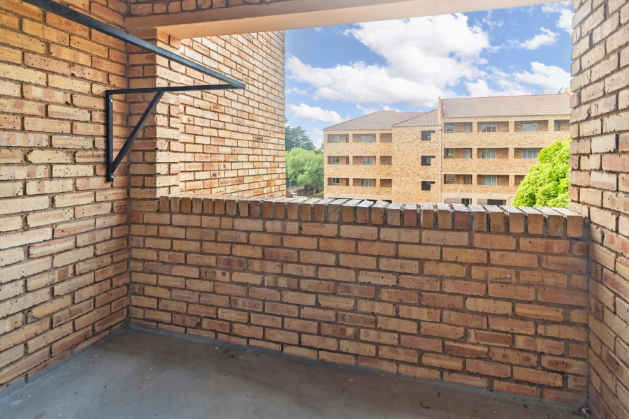 2 Bedroom Property for Sale in Wilro Park Gauteng