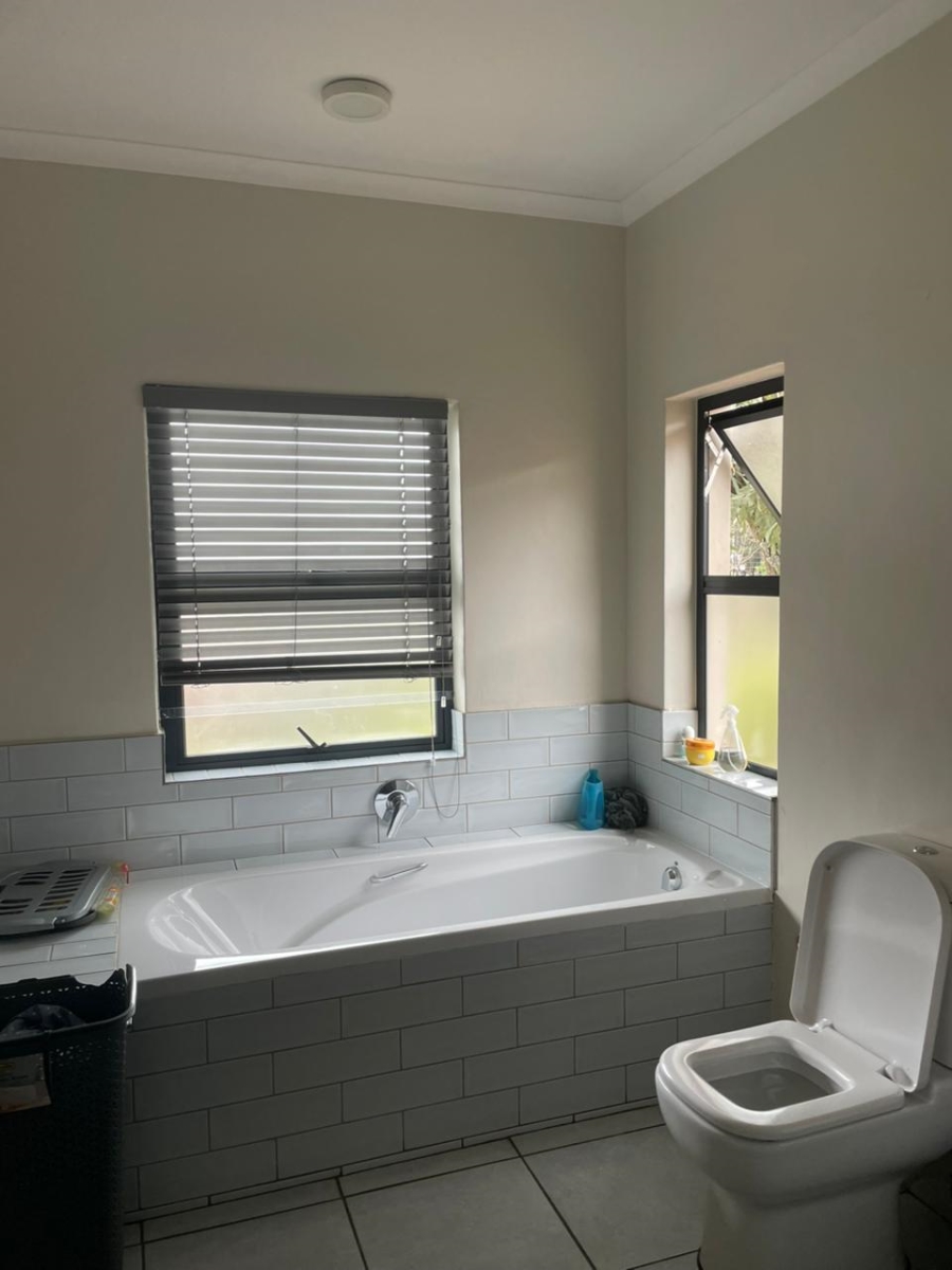 To Let 3 Bedroom Property for Rent in Groenkloof Gauteng