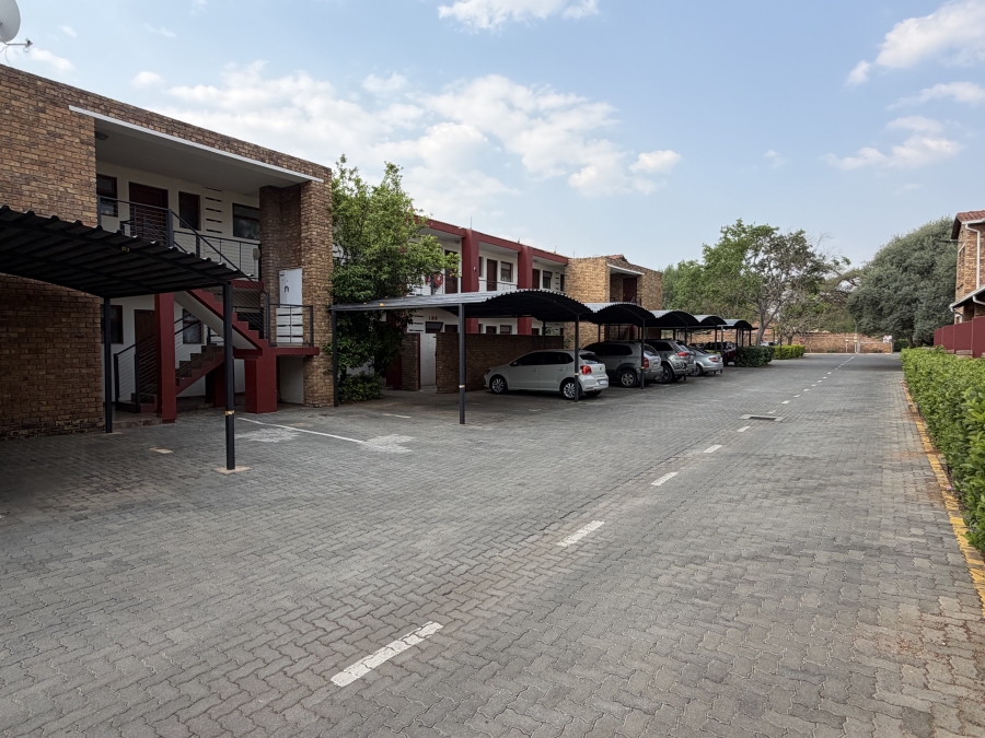 1 Bedroom Property for Sale in Montana Gauteng