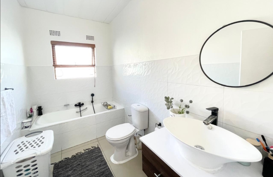 3 Bedroom Property for Sale in Northwold Gauteng