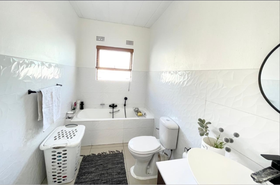 3 Bedroom Property for Sale in Northwold Gauteng