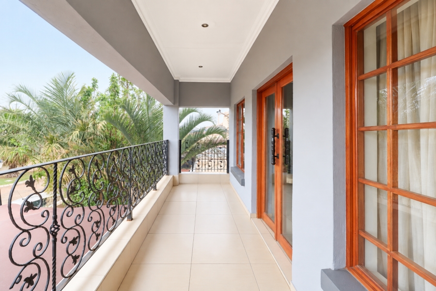 5 Bedroom Property for Sale in Blue Hills Gauteng
