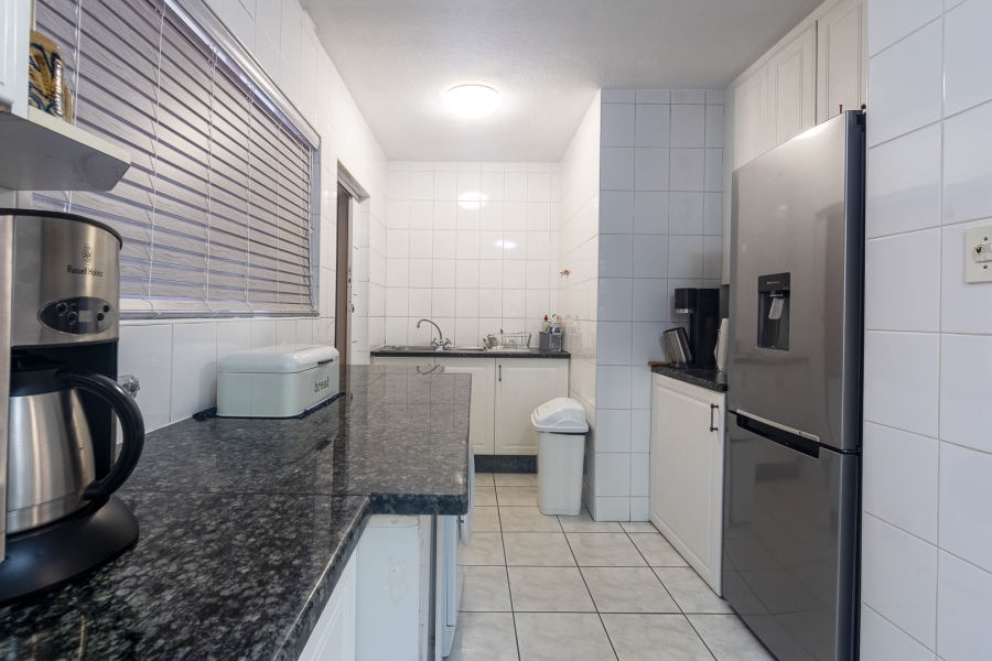 4 Bedroom Property for Sale in Waterkloof Ridge Gauteng