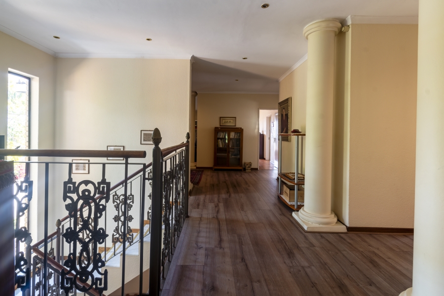 4 Bedroom Property for Sale in Waterkloof Ridge Gauteng
