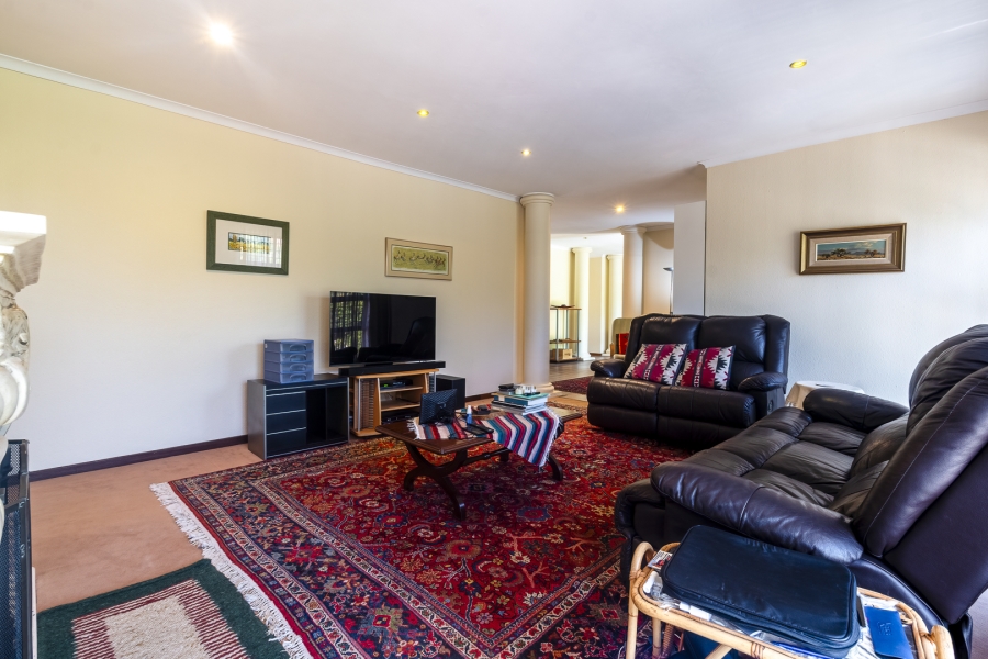 4 Bedroom Property for Sale in Waterkloof Ridge Gauteng