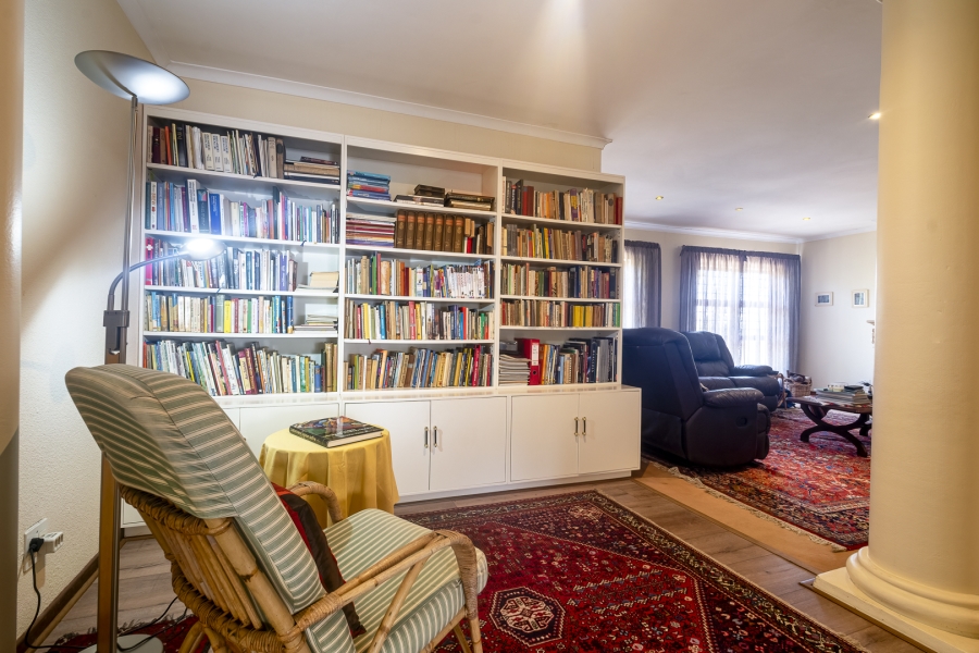 4 Bedroom Property for Sale in Waterkloof Ridge Gauteng
