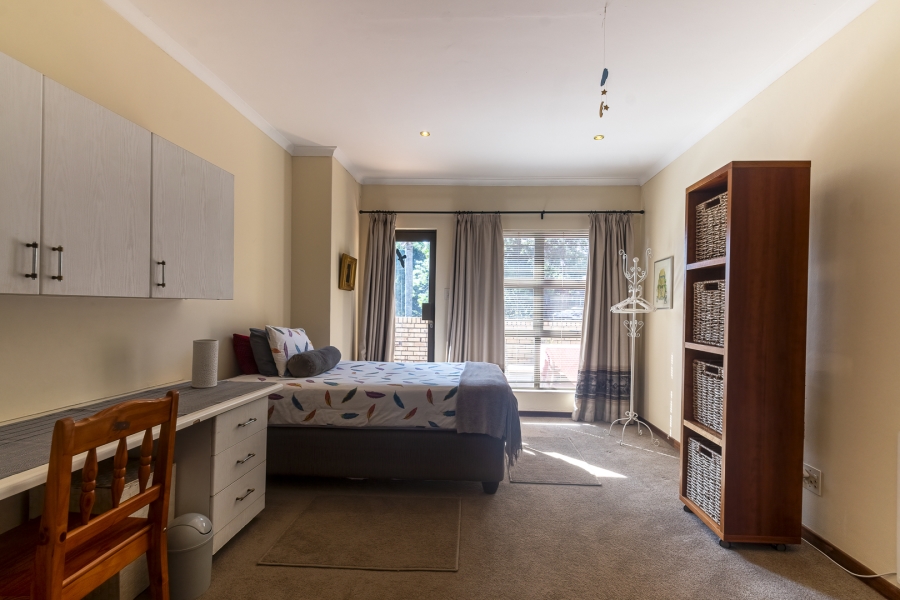 4 Bedroom Property for Sale in Waterkloof Ridge Gauteng