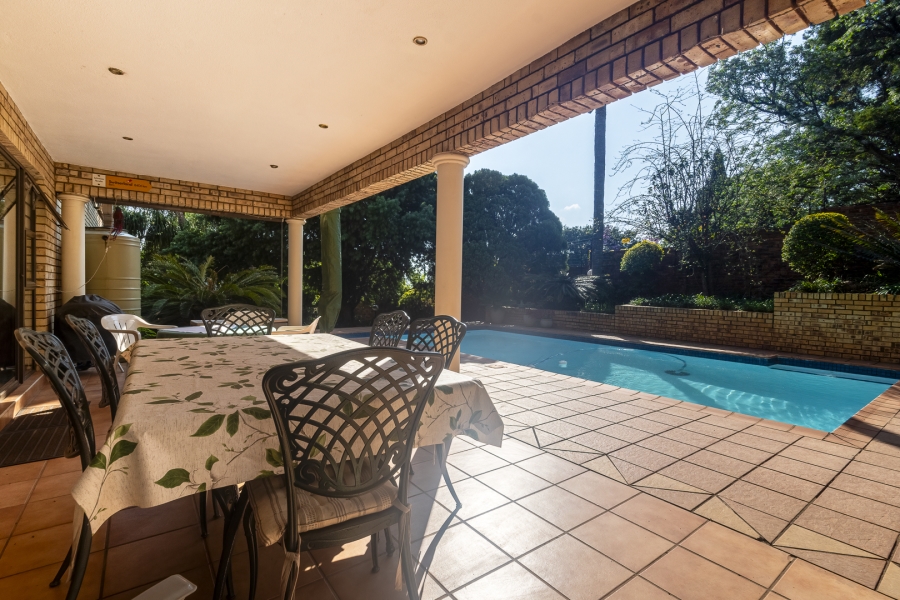 4 Bedroom Property for Sale in Waterkloof Ridge Gauteng